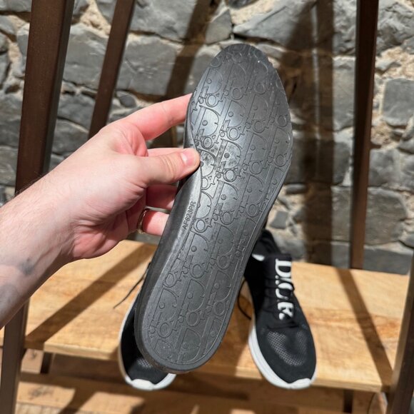 Dior B25 Black Mesh Logo Sneakers - Picture 10 of 13